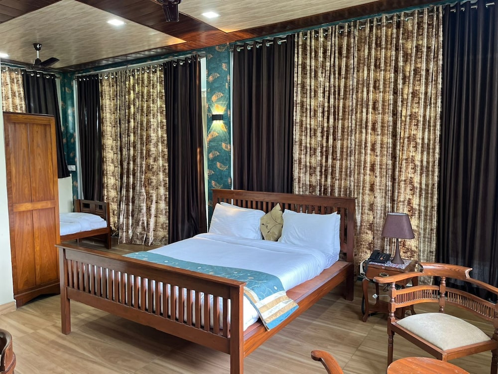 Rustic River Resort