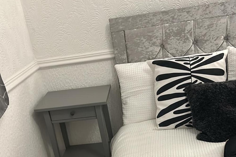 Unwind at Hebburn House-your Serene Retreat Awaits