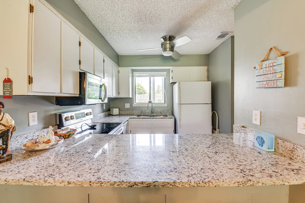 Walk to Beach: Resort Getaway in Pcb!