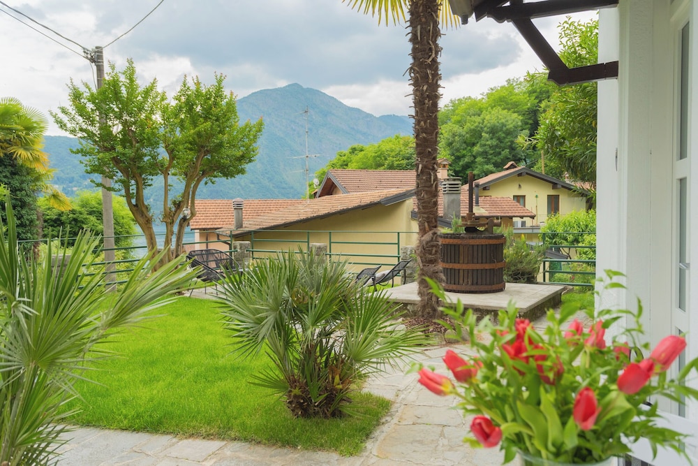 Enchanted Como Lake - Tremezzo Apartments by Rent all Como