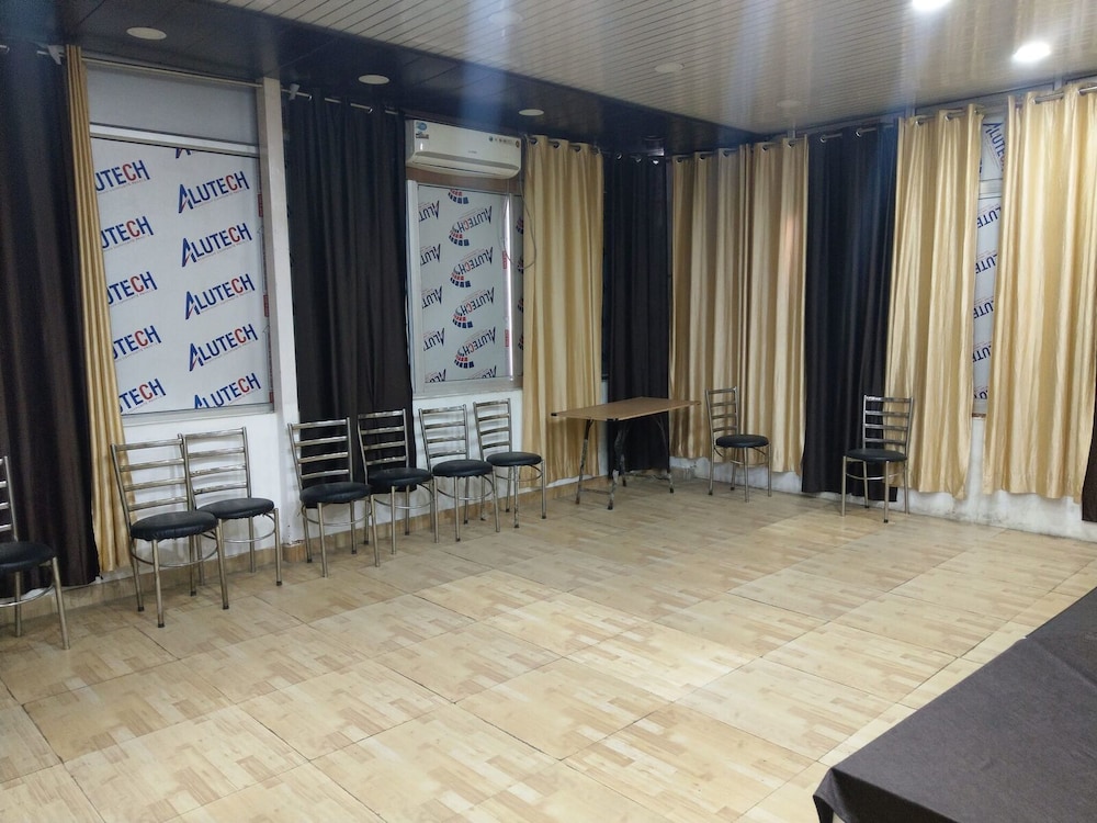 meeting & event spaces
