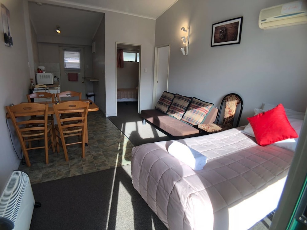 Tui Lodge Motel
