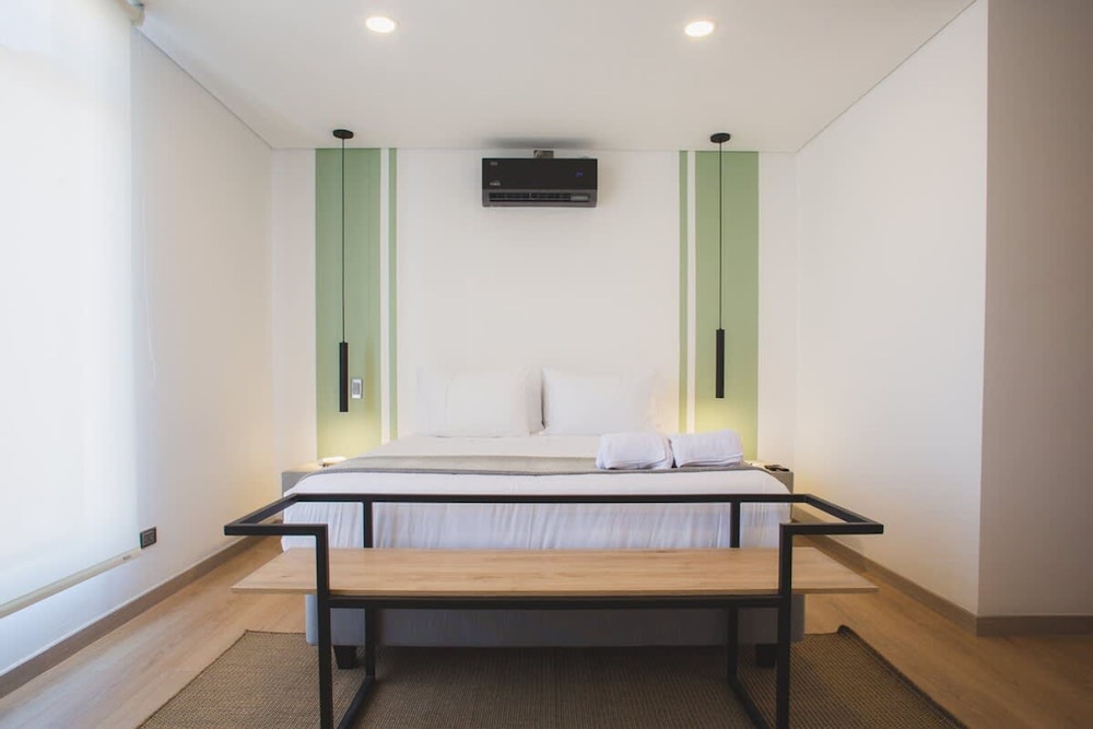 Perfect 3 BR in Laureles in Medell n