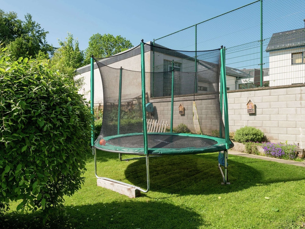 Spacious Holiday Home With Large Garden