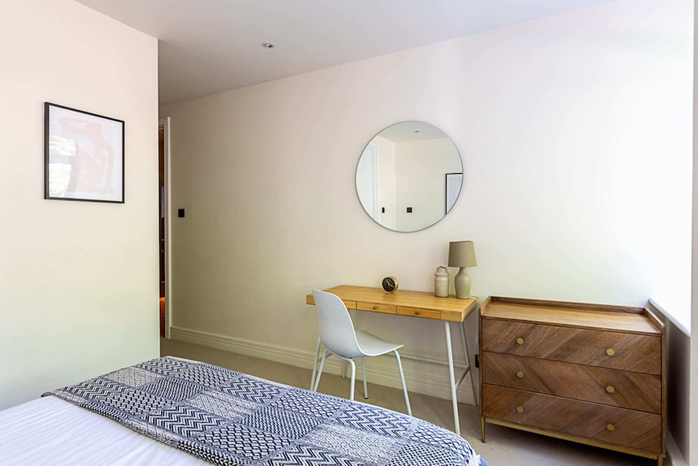 Stunning Modern Apartment in the Heart of Holborn