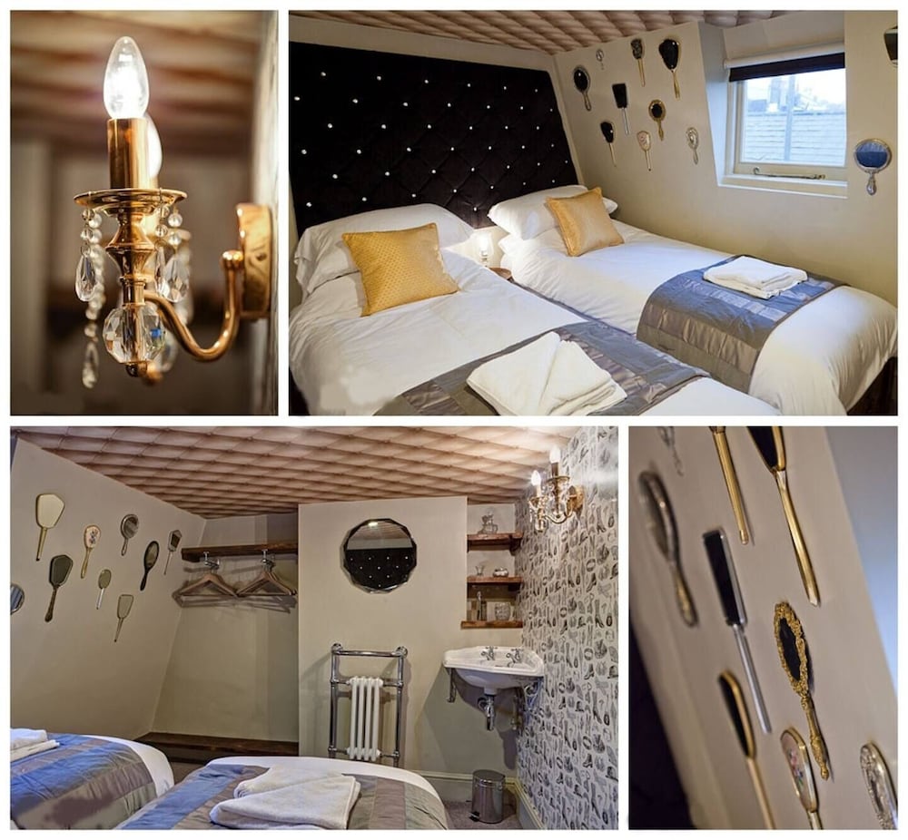 Looking Glass Cottage