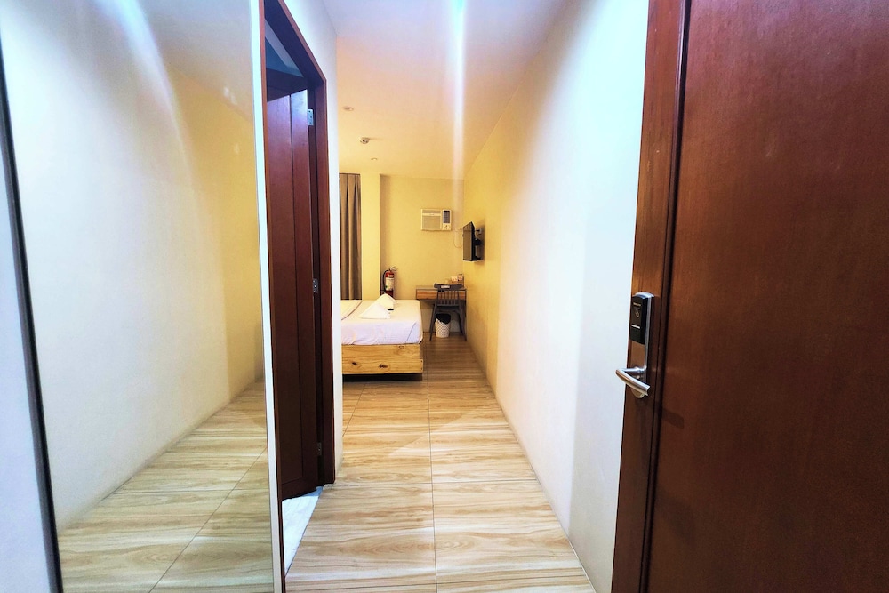 DLT Suites Cebu powered by Cocotel