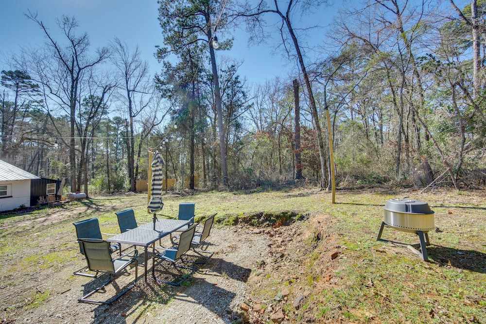 Winnsboro Home on 17 Acres: Outdoor Spots & Trails