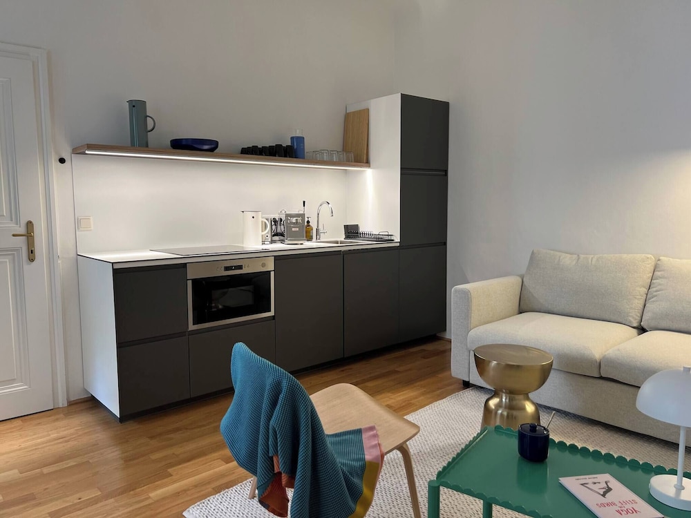 Chic Apartment Right by the Museum Quarter