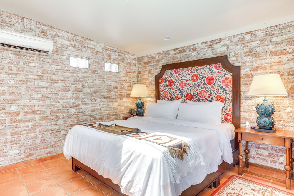 Near Hiking: Mtn-view Tucson Studio Retreat