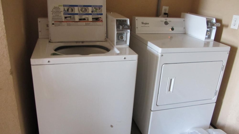Regency Inn - Property Image 10
