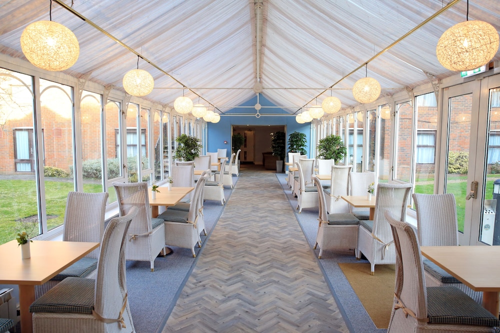 Farnham Vacations - The Hog's Back Hotel  Spa Farnham - Property Image 7