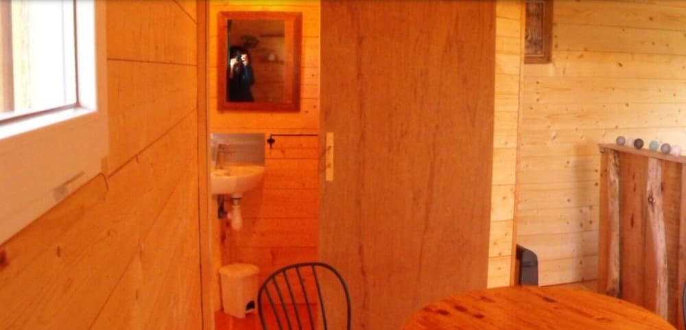 Cabane des cerfs view 5