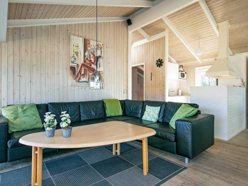 8 Person Holiday Home in Bindslev-by Traum view 4