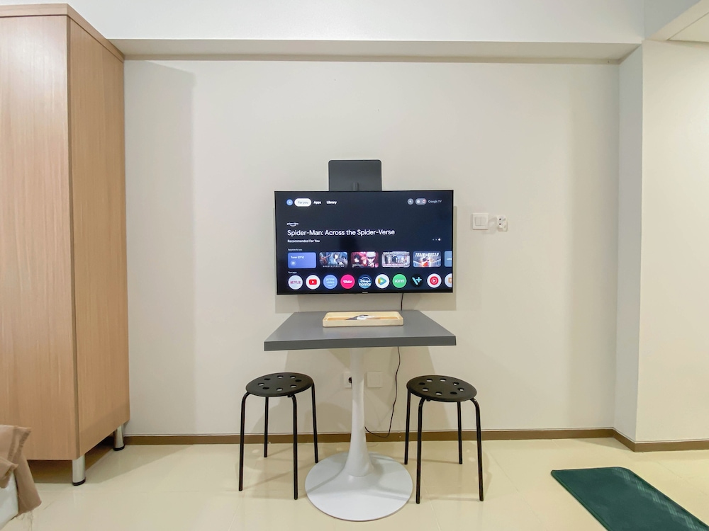 Affordable And Homey Studio Room At Meikarta Apartment