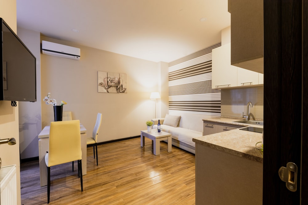 Sani Apart Hotel