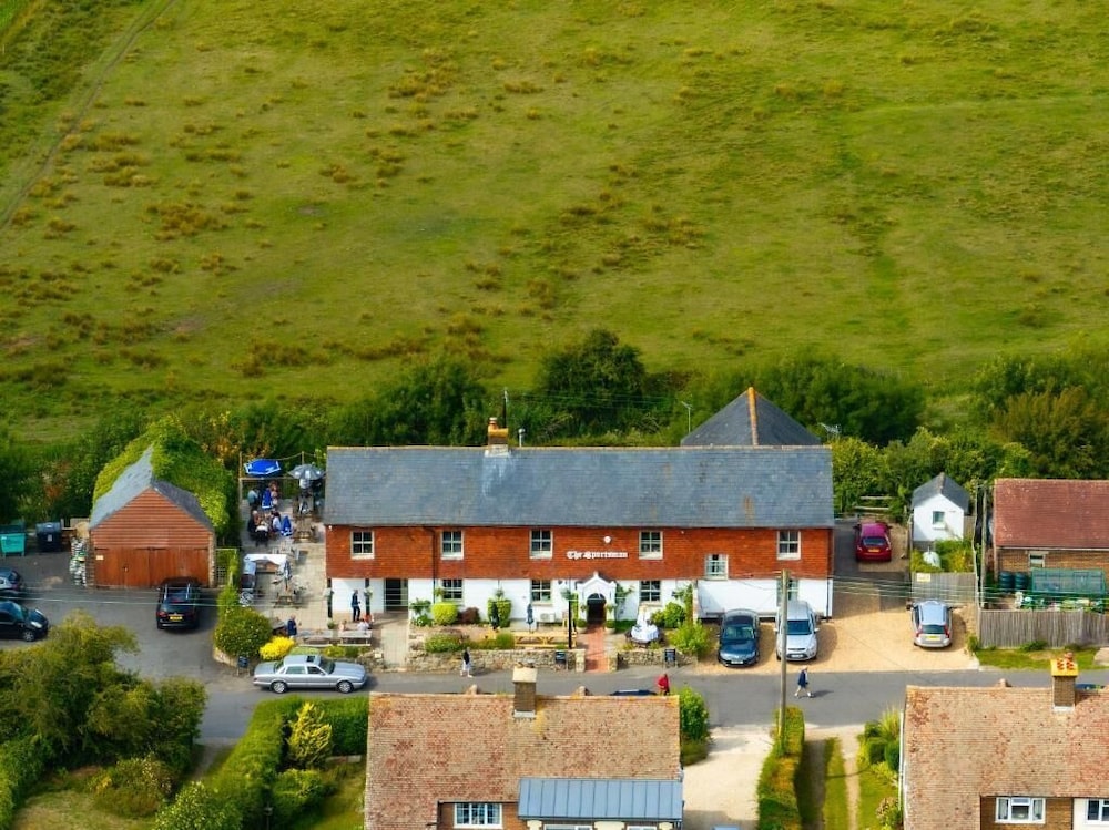 The Sportsman Inn