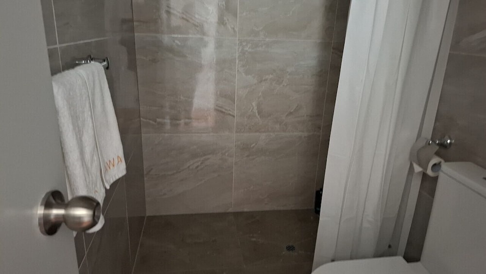 1 Double 2 single 2 Sofa Beds Suite 4
