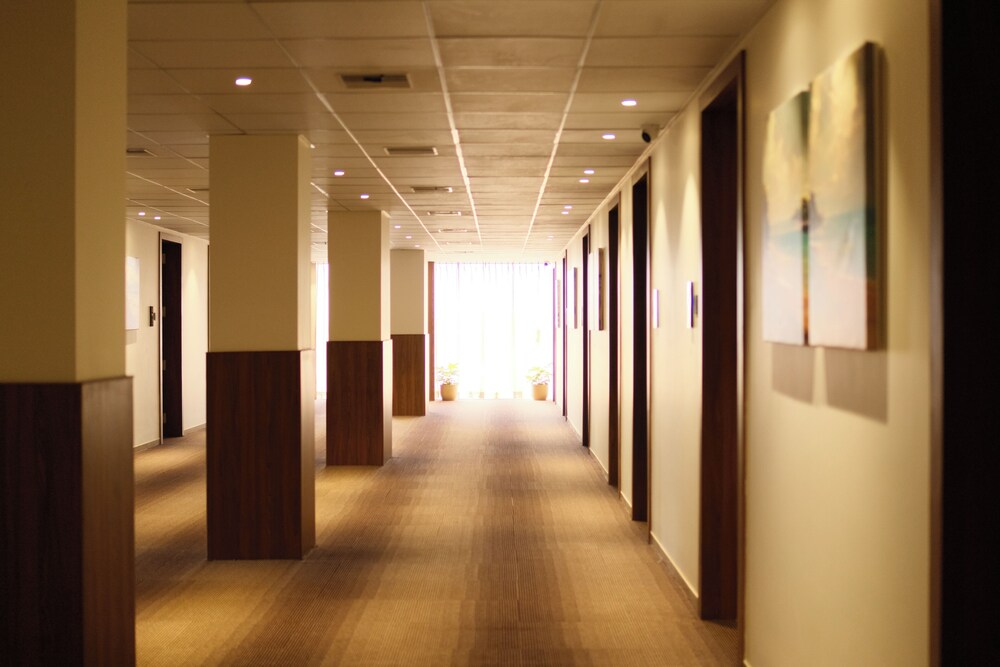Sunstone Suites