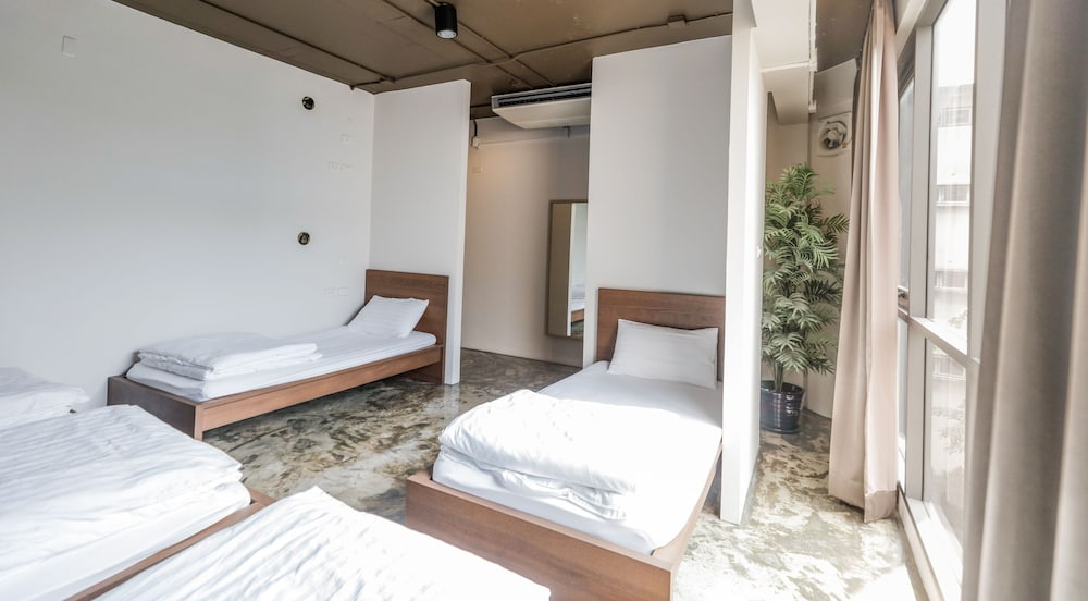 Collection O The Spades Hostel