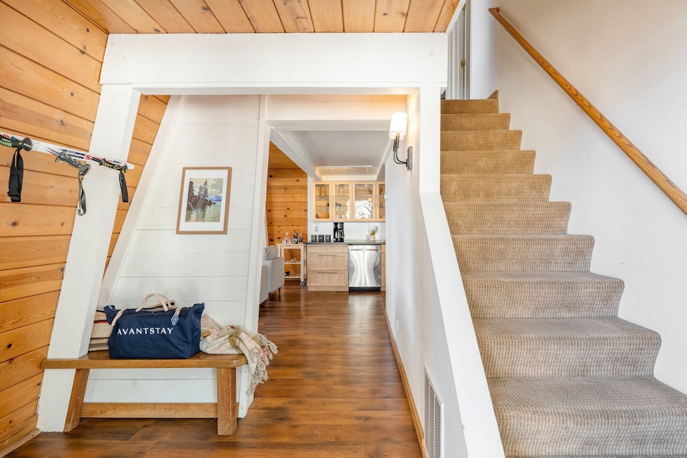 Chickaree by Avantstay A-frame w/ Mountain Views - Property Image 8