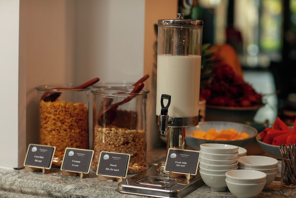 Grand Sunrise Palace Hoi An- A Luxury Indochine Hotel & Spa 21