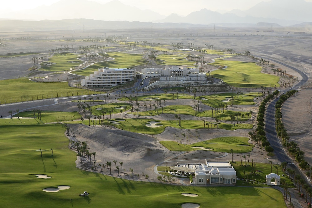 Jaz Makadi Oasis Club