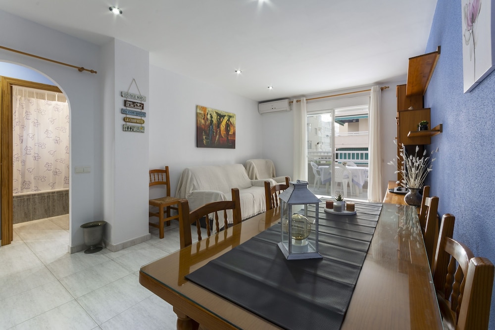 Estornell With 2 Bedrooms and 1 Bathrooms