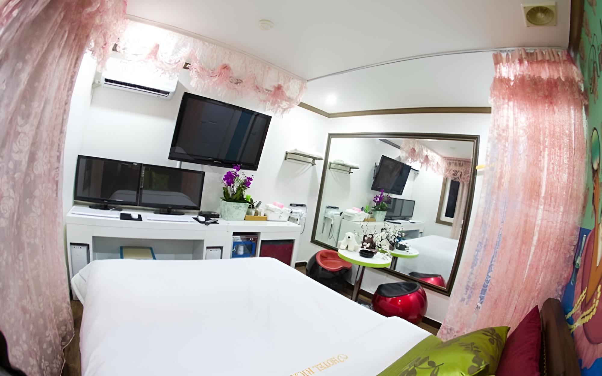 Photo 9