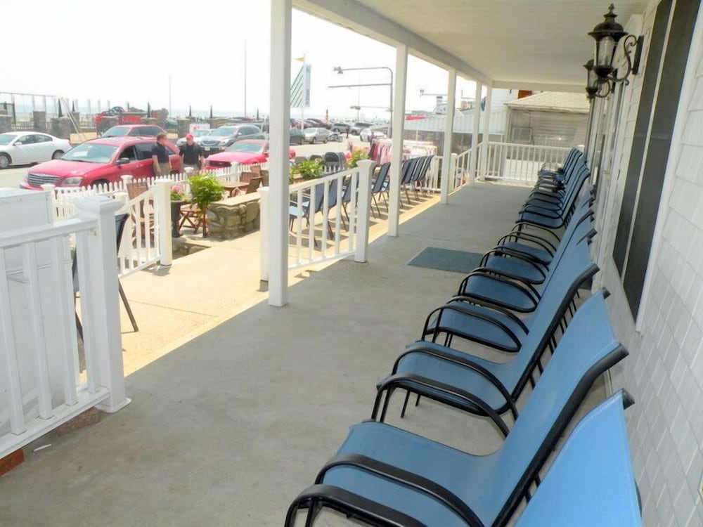 The Pelham Resort Motel