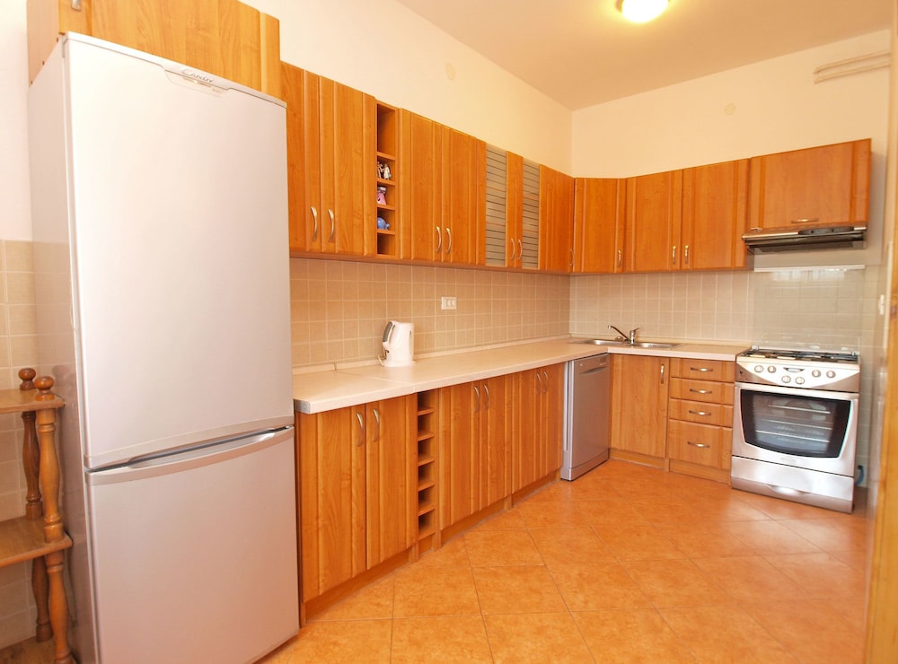 Apartment 439 view 5