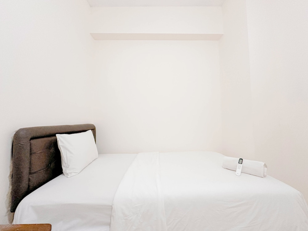 Best Location and Comfortable 2BR at Bale Hinggil Apartment