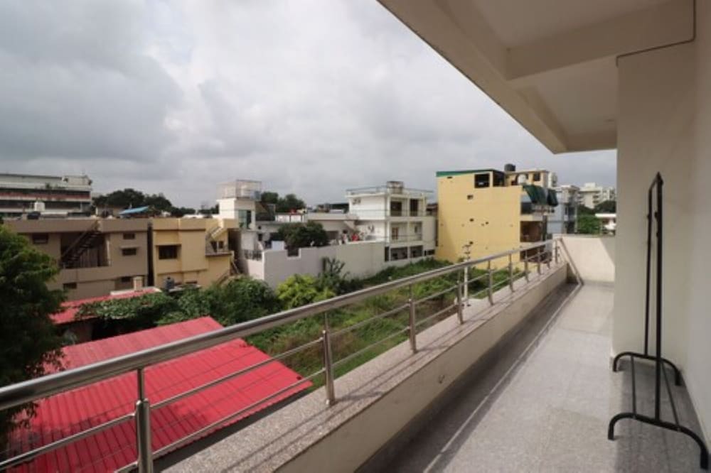 Goroomgo YP Stays Dehradun view 2