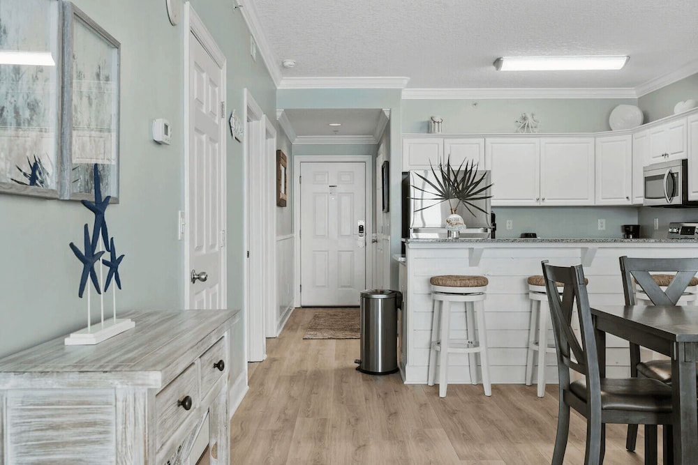 Front Beach Road, Unit 809 - Beach Happy Emerald Isle Resort Unit 809