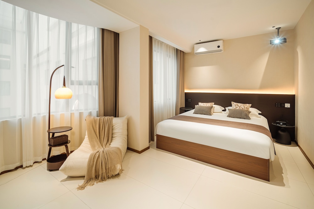 Jingdezhen Streamside B&B (Taoxichuan Cultural & Creative Zone Branch)