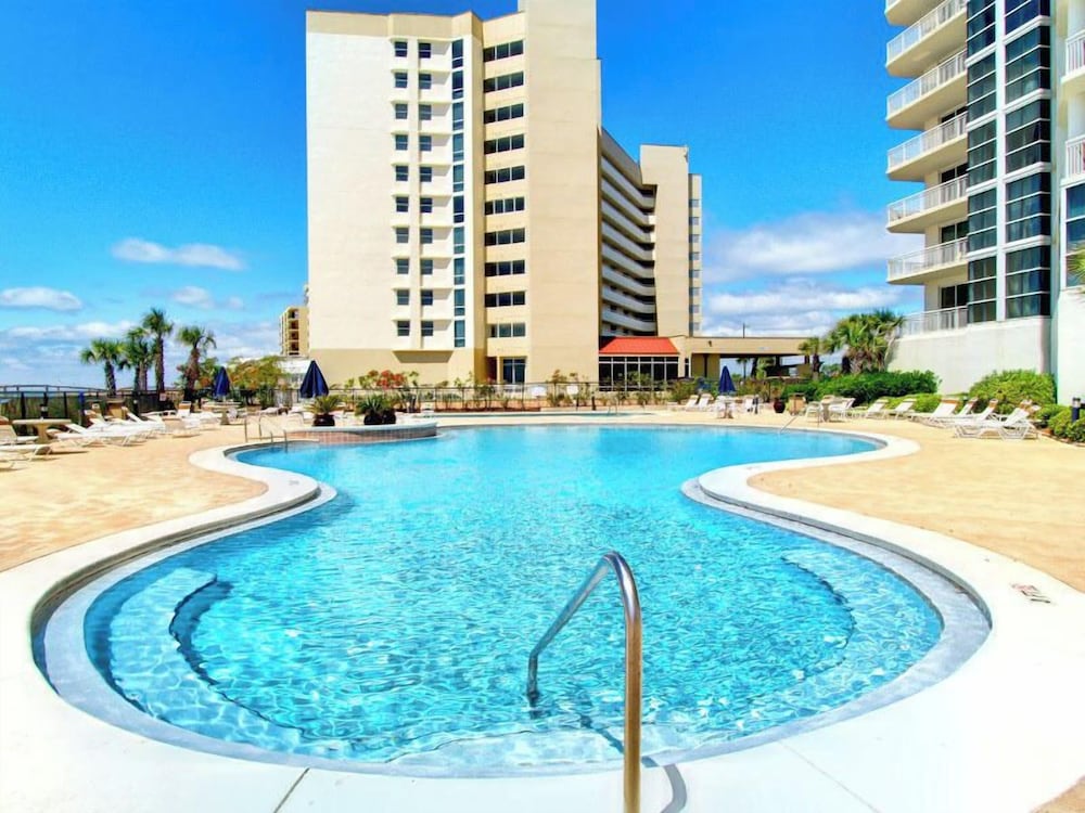 Palacio #202 by Southern Vacation Rentals