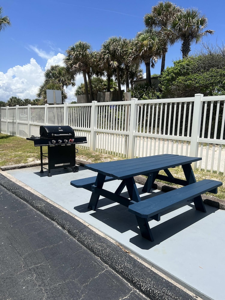 Beach Blessed - Sea View at Symphony Beach Club