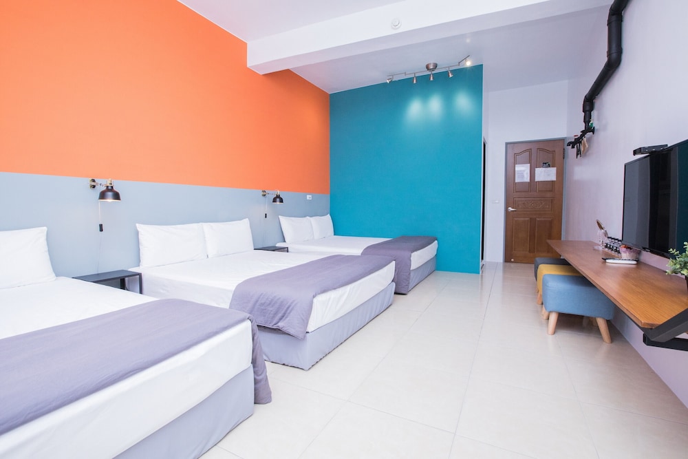 Snug Nine Inn