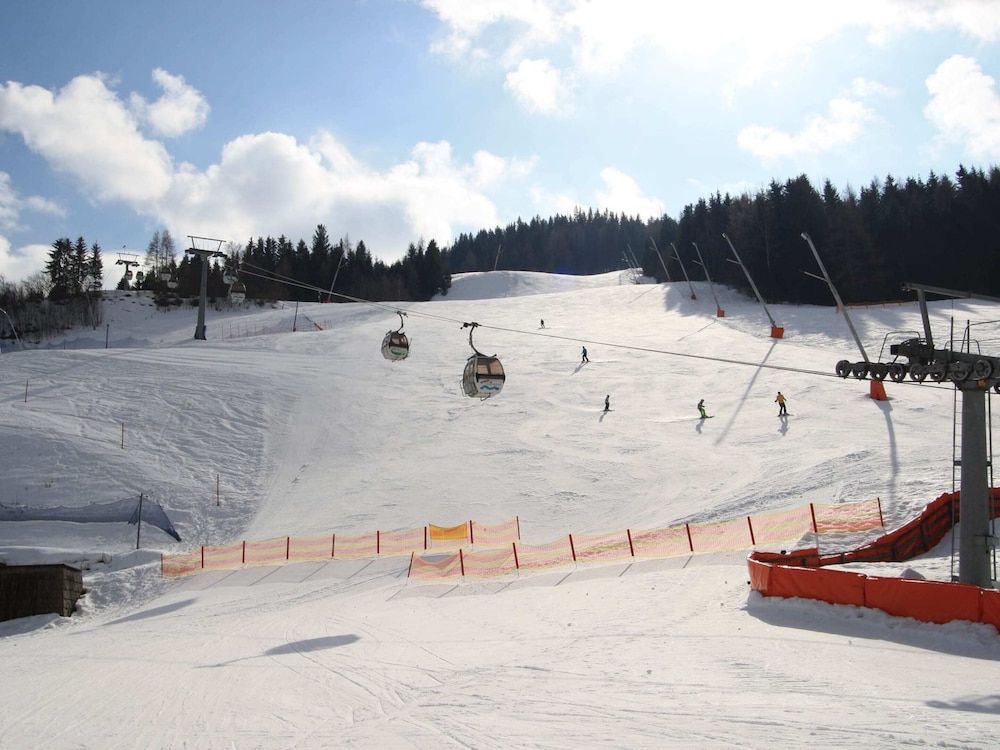 Chalet Only 200 m From ski Lift With Sauna