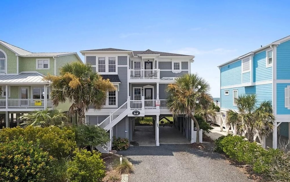 Myrtle Beach Vacations - Cavu 4 Bedroom Home by RedAwning - Property Image 1