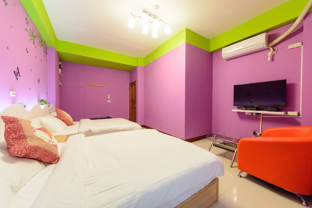 Shell Hotel