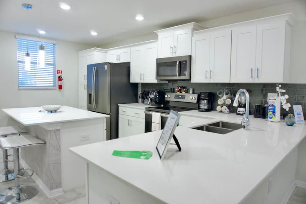 104 Modern Condo Storey Lake Disney