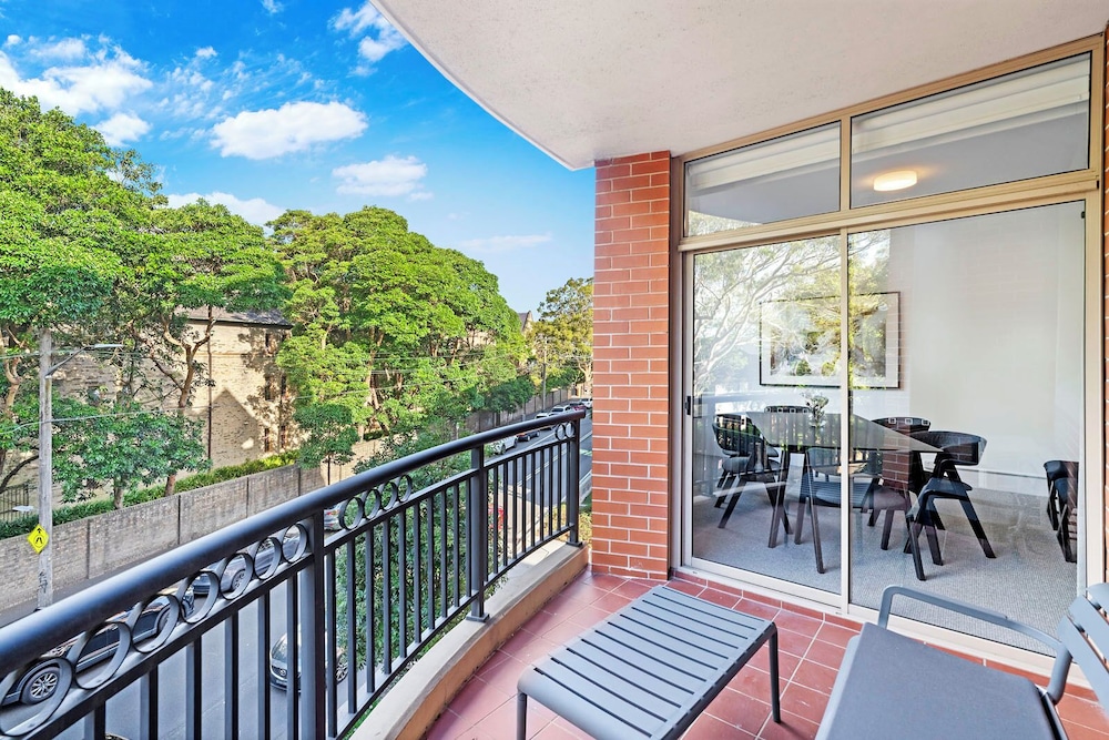 Kozyguru | Camperdown | Cozy 2-Bed Apt + Parking