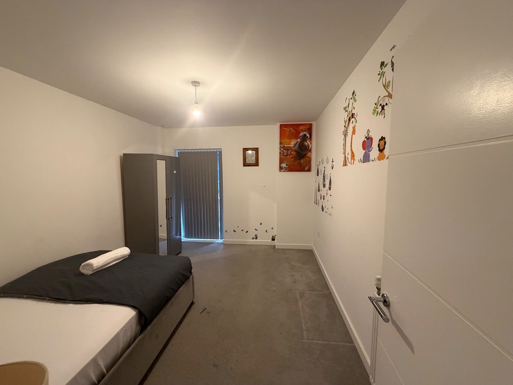 Cosy London Apartment Near River Thames