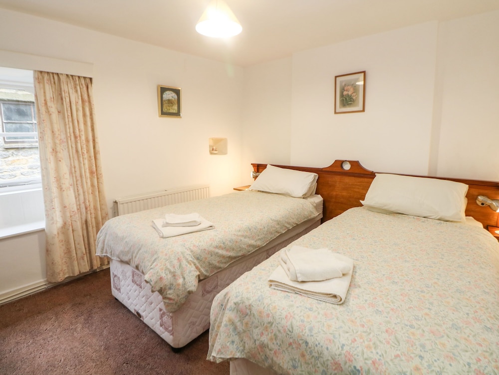Hope Valley Vacations - Sycamore Cottage - Property Image 12