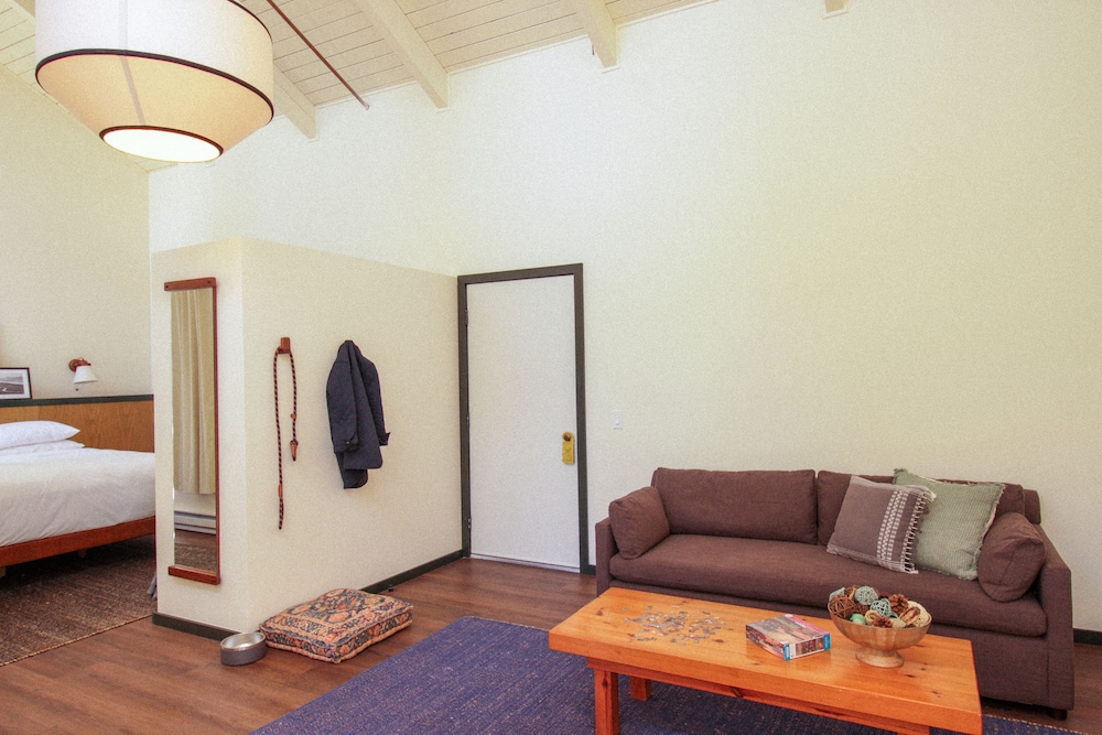 Lodge At Marconi 35