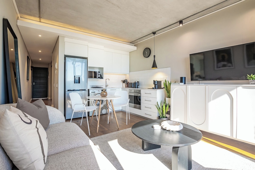 Docklands Deluxe Apartments by ITC Hospitality