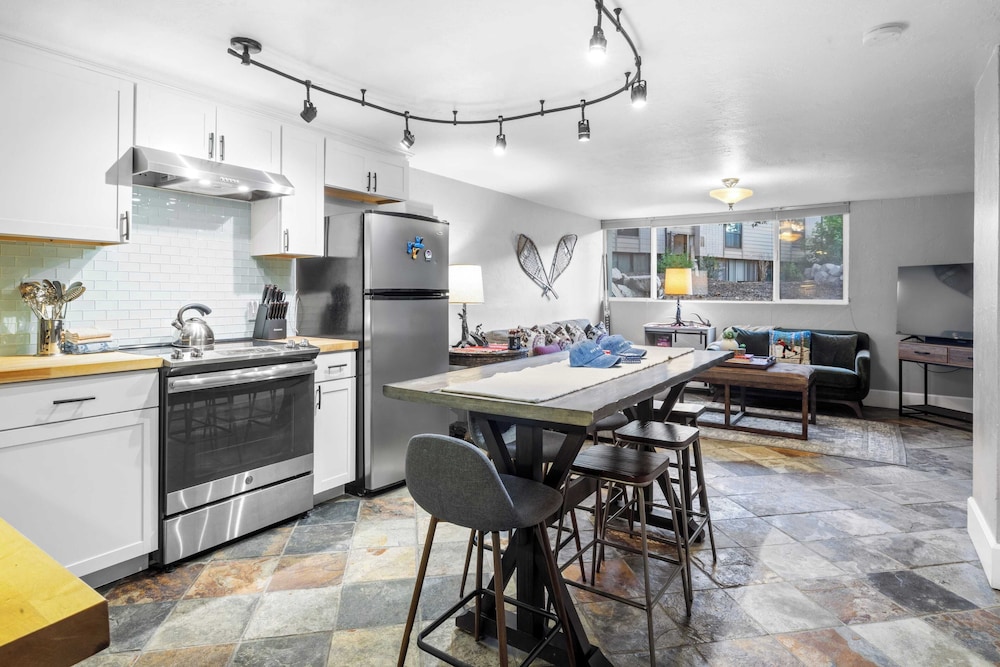 Alpine Ember by Avantstay Park City Retreat Near Main Street, Dining & Deer Valley Slopes