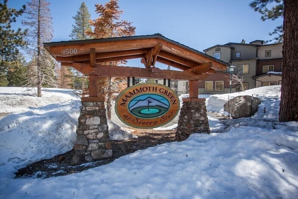 Mammoth Green 105