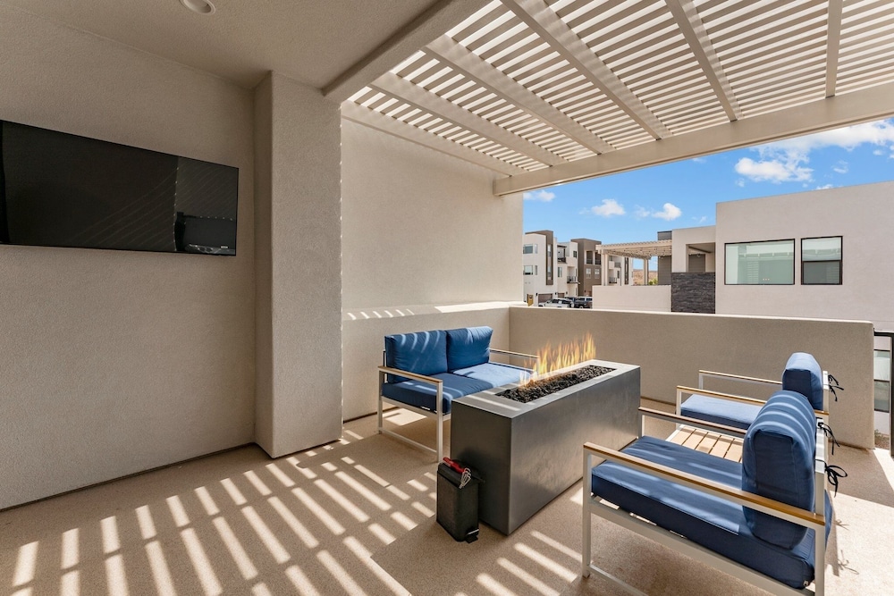 Starlight Sanctuary 4 Bedroom Townhouse
